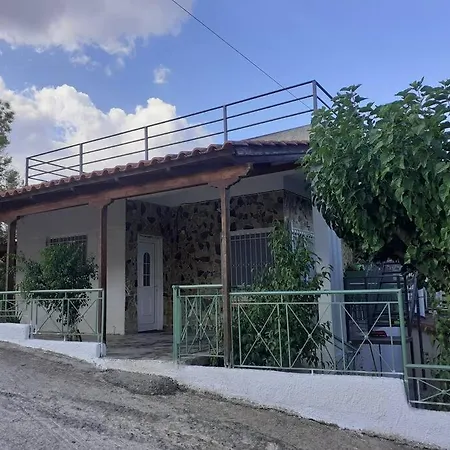 Olivenhainhaus / Eleonas *